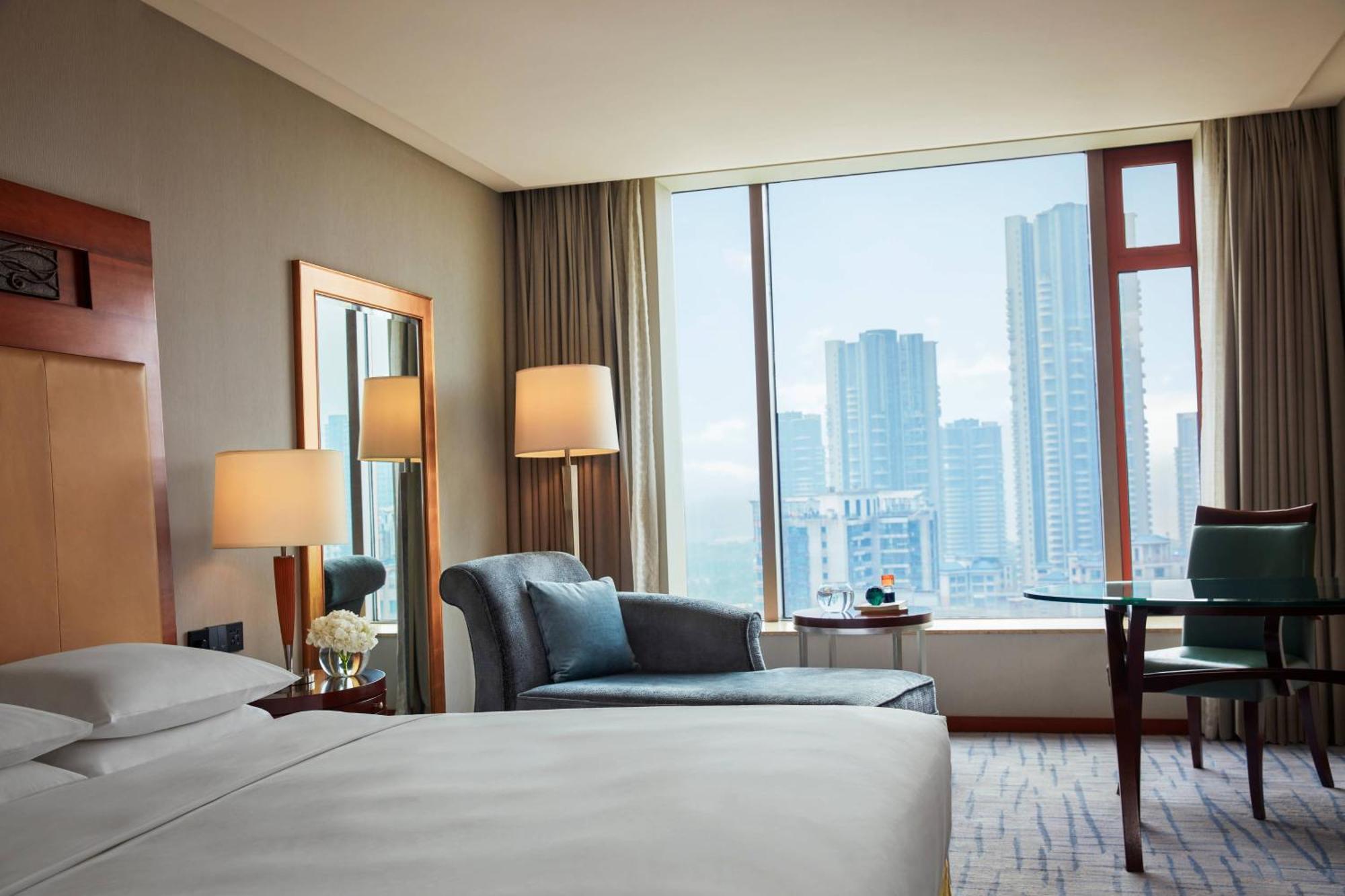 Renaissance Wuhan Hotel Exterior photo